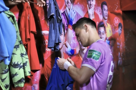 Ngôi sao Việt kiều 'khăn gói' lên đường tới đội bóng mới