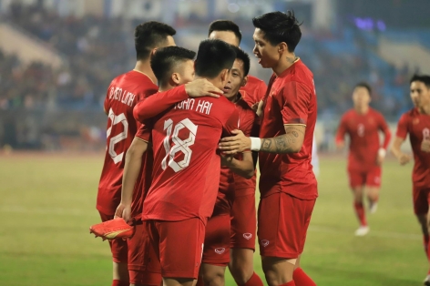 Chưa đá bán kết, ĐT Việt Nam đã khiến cả Đông Nam Á 'ngả mũ' tại AFF Cup
