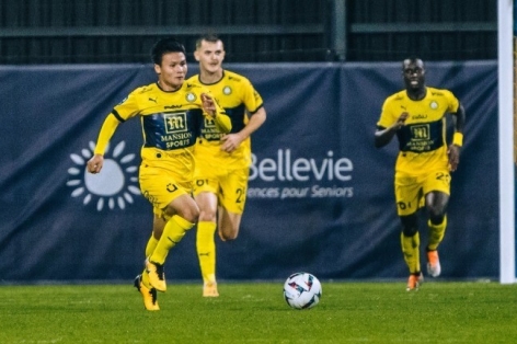 Quang Hải bất ngờ đá chính, thi đấu 82 phút cho Pau FC