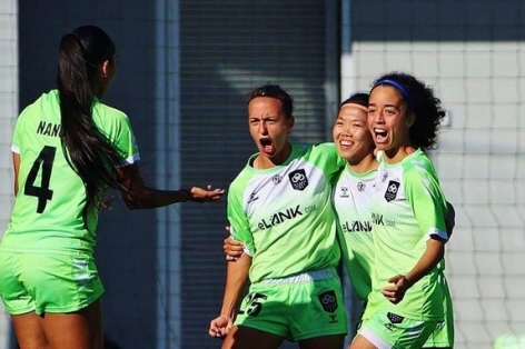Vừa ghi bàn tại Lank FC, Huỳnh Như làm điều khiến CĐV 'phát cuồng'