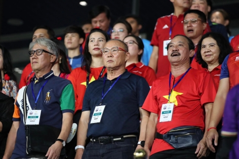 HLV Park Hang Seo 'gây sốt' ở trận U22 Việt Nam hòa Thái Lan