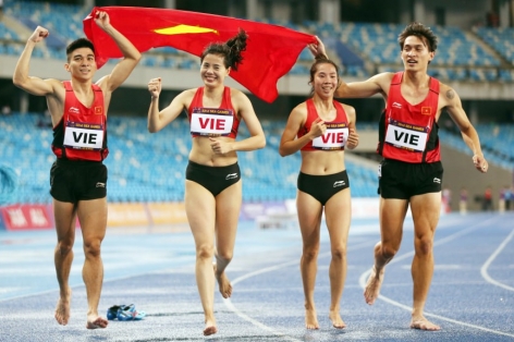 Giành 12 HCV, điền kinh Việt Nam nhận 'mưa tiền thưởng' tại SEA Games 32