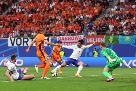 Trực tiếp Hà Lan 0-0 Pháp: Thế trận giằng co
