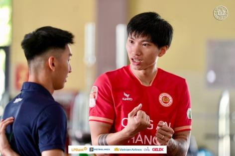Đoàn Văn Hậu tập luyện trở lại, hẹn ngày tái xuất