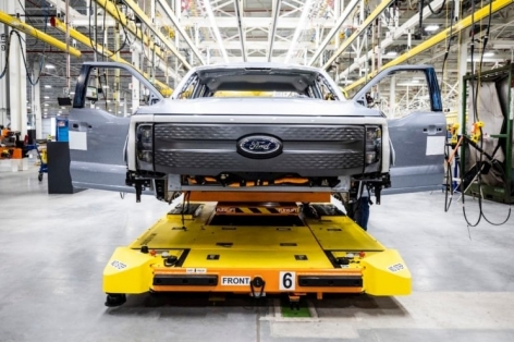 Ford gặp khủng hoảng khi lỗ tới 132.000 USD cho mỗi chiếc xe điện bán ra
