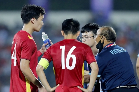 Tiết lộ lí do HLV Park Hang Seo 'chơi chiêu đặc biệt' với U23 Việt Nam