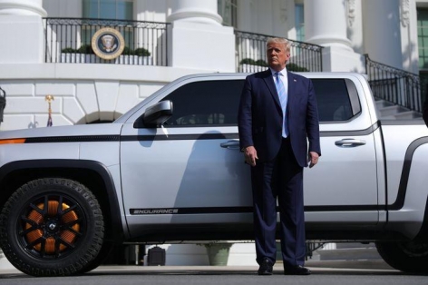 Ông Donald Trump đột ngột “quay xe”, dành lời có cánh cho ô tô điện