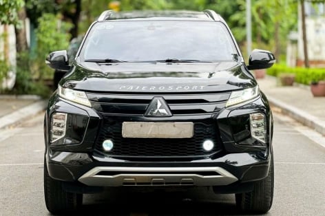 Mitsubishi Pajero Sport 2020 sử dụng 4 năm lên sàn xe cũ với giá khó tin