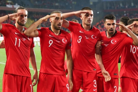 HLV Thổ Nhĩ Kỳ nói gì trước trận mở màn EURO đấu Italia?