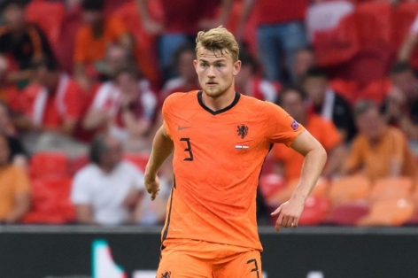 Matthijs De Ligt đi vào lịch sử Euro