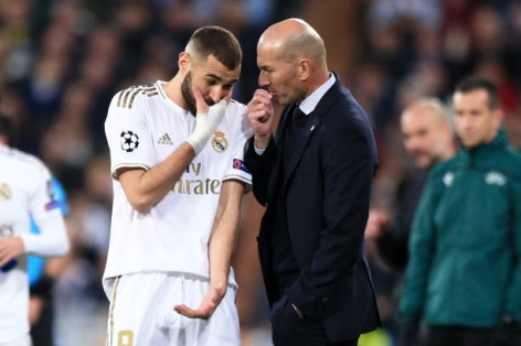 Benzema hé lộ tương lai Zidane tại Real