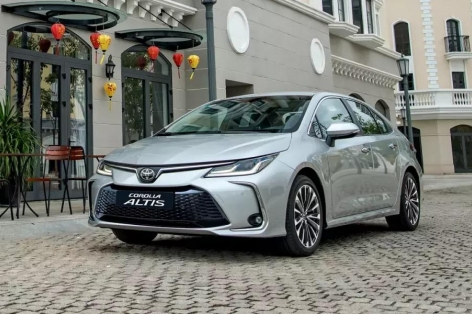 Toyota Corolla Altis lọt top 10 mẫu ô tô bán kém nhất tháng 06/2024