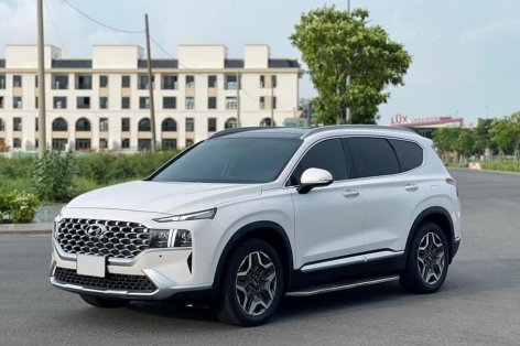 Lăn bánh 3 năm, Hyundai Santa Fe 2021 chạy lướt rao bán lại với giá ngỡ ngàng