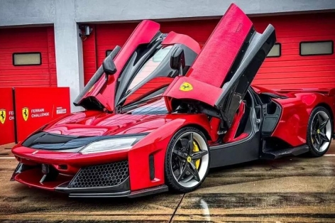 Cận cảnh siêu xe hybrid Ferrari F80 'bằng xương bằng thịt', mạnh đến 1.200 mã lực