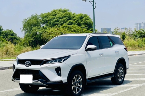 Bất ngờ mức khấu hao của Toyota Fortuner Legender 2020 sau 4 năm lăn bánh