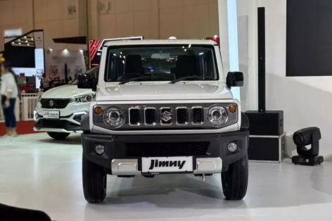 Suzuki Jimny 5 cửa ra mắt phiên bản giới hạn với chỉ 100 chiếc bán ra