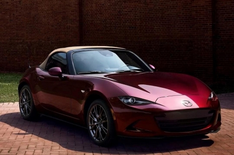 Mazda giới thiệu MX-5 Miata 35th Anniversary Edition 2025 với số lượng giới hạn chỉ 300 chiếc