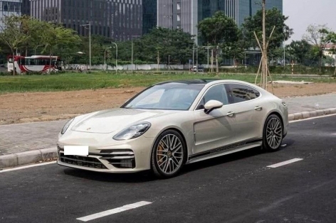 Lăn bánh 10.000 km, Porsche Panamera Turbo S 2021 lên sàn xe cũ với giá khó tin