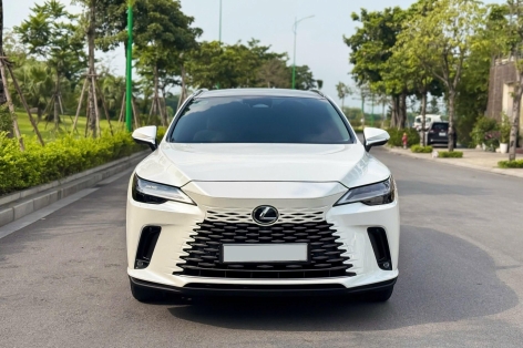 Sau 2 năm sử dụng, xe sang Lexus RX 350 2023 chạy lướt đã vội lên sàn xe cũ