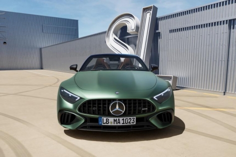 Siêu phẩm mui trần Mercedes-AMG SL 63 S E Performance đã về Việt Nam, giá dự kiến 12,29 tỷ đồng