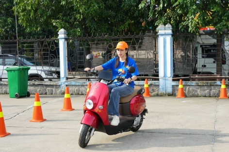 Người dùng Việt cần lưu ý gì khi đổi từ xe máy xăng sang xe máy điện?