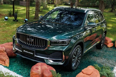 Ra mắt với giá hơn 1 tỷ đồng, Geely Monjaro có tự làm khó mình trong cuộc chơi SUV phổ thông?