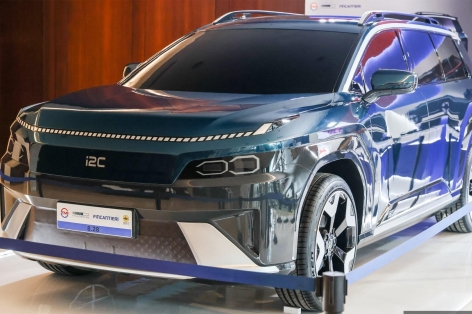 Xe điện nội địa của Indonesia trình làng: Thiết kế kết hợp bản sắc địa phương với tiêu chuẩn quốc tế