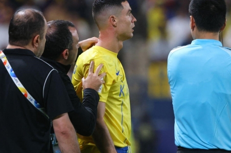 Ronaldo khiến Al Nassr toát mồ hôi sát ngày định đoạt cả mùa giải