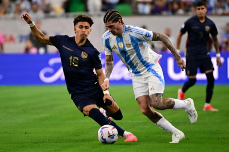 Trực tiếp Argentina 0-0 Ecuador: Đôi công hấp dẫn