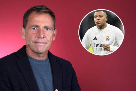 Chuyên gia chỉ trích Mbappe: 'Chơi ở cánh trái hoặc ngồi dự bị'