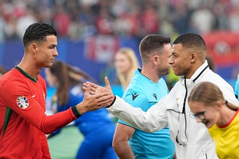 Chuyên gia chỉ điều Mbappe cần làm để 'nối gót' Ronaldo