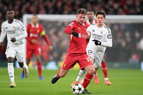 Trực tiếp Liverpool 0-0 Real Madrid: Đôi công hấp dẫn