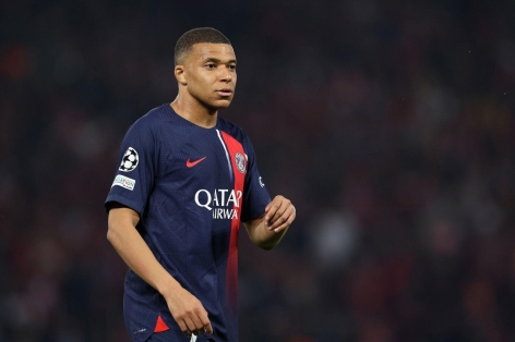 PSG có động thái bất ngờ với Mbappe