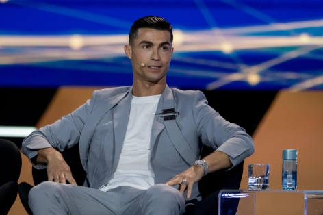 Ronaldo nói thẳng kế hoạch với bóng đá khi giải nghệ