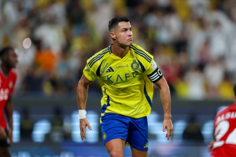 Ronaldo thăng hoa, Al Nassr thắng dễ Al Raed