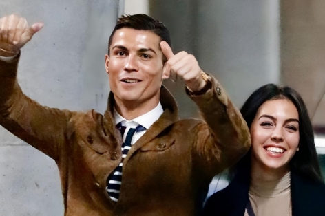 Ronaldo nói lời 'mật ngọt' với Georgina trong ngày Valentine