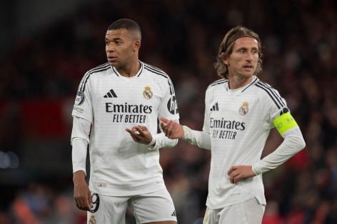 Real lo lắng về Mbappe, xác định người kế nhiệm Modric