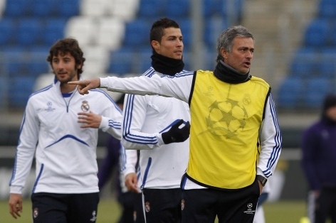 HLV Mourinho có thể lần thứ hai dẫn dắt Ronaldo