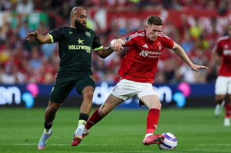 Thua Brentford, Nottingham 'hụt hơi' đua top 4 Ngoại hạng Anh