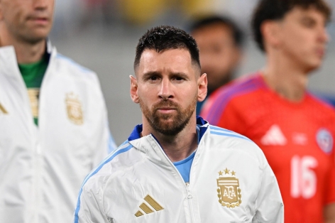 Messi làm từ thiện theo cách đặc biệt