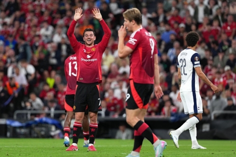 NHM MU yêu cầu bán 4 ngôi sao sau chung kết Europa League