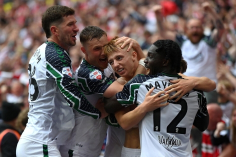 Hạ Sheffield, Sunderland giành vé lên Ngoại hạng Anh