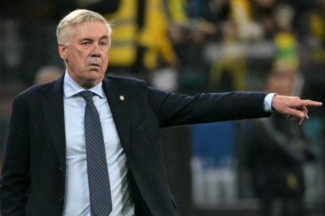 Gạt Ronaldo và Messi, HLV Ancelotti chọn cầu thủ xuất sắc nhất