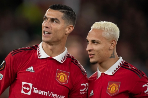 Chiều lòng Ronaldo, Al Nassr 'vung tiền' chiêu mộ sao MU