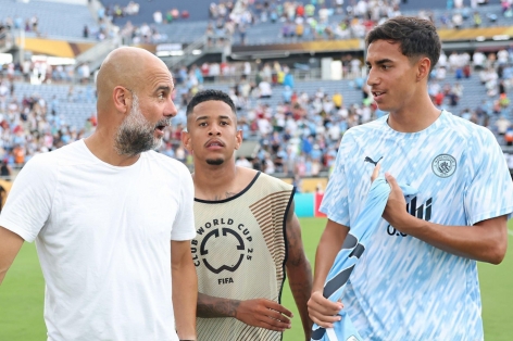 Bị Pep 'ghẻ lạnh', sao Man City đòi ra đi sau 4 lần ra sân