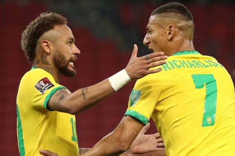 Lừa đối thủ để ghi bàn, Neymar ăn mừng như 'Lingardinho'