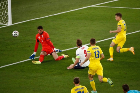 Video Anh 1-0 Ukraina: Kane thoát việt vị mở tỷ số