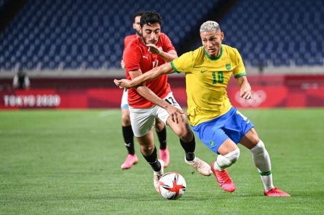 Brazil vào bán kết bóng đá nam Olympic 2021