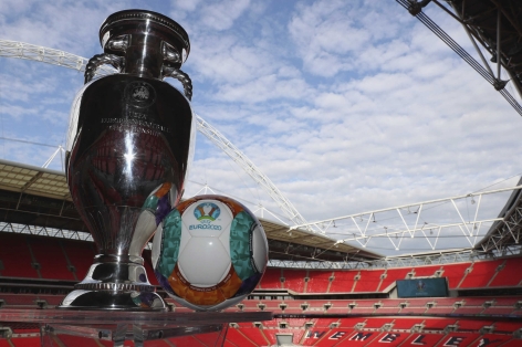 UEFA ra 'phán quyết cuối cùng' về trận chung kết EURO 2021