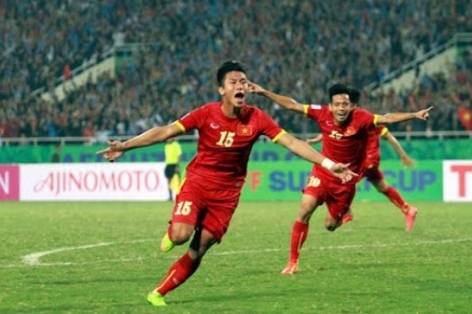 Video clip bàn thắng: Việt Nam 2-2 Indonesia - Cầm vàng lại để vàng rơi